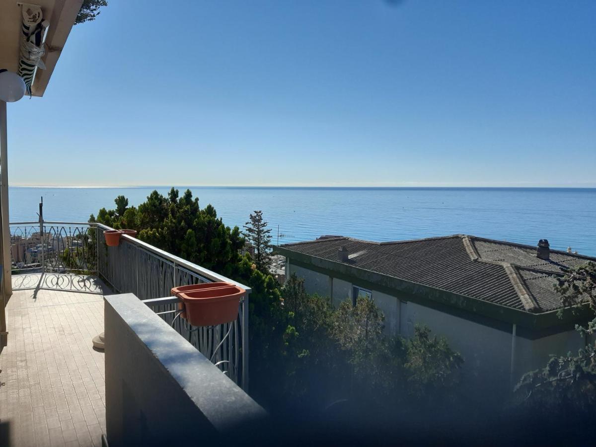 Bressa De Ma Affittacamere, Room & Breakfast Pietra Ligure Eksteriør billede