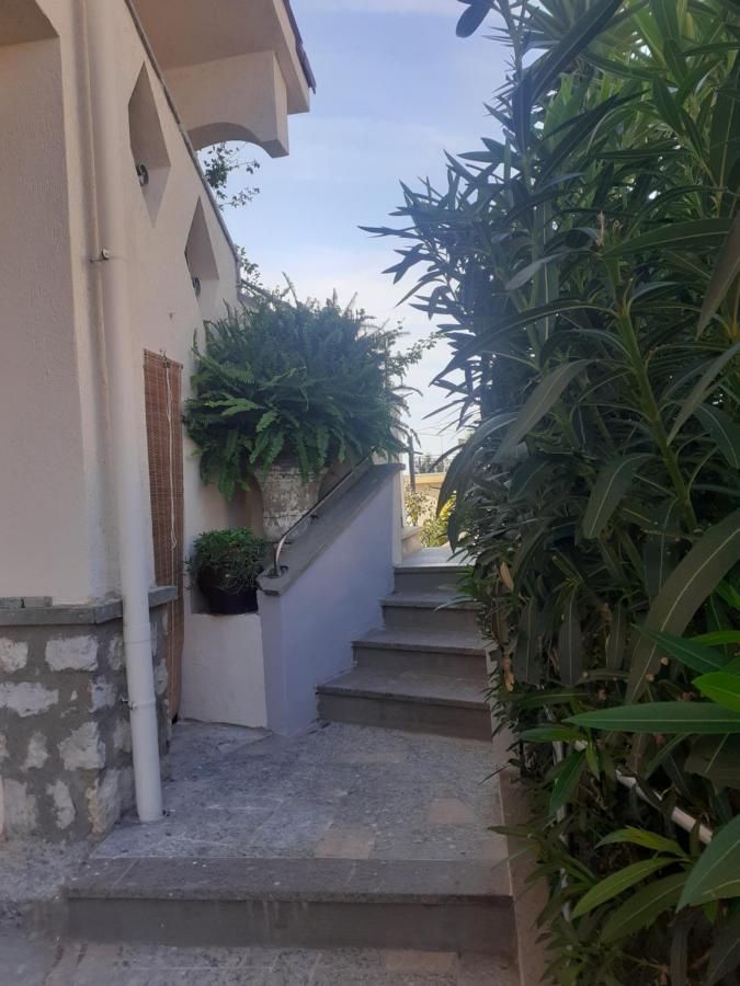 Bressa De Ma Affittacamere, Room & Breakfast Pietra Ligure Eksteriør billede