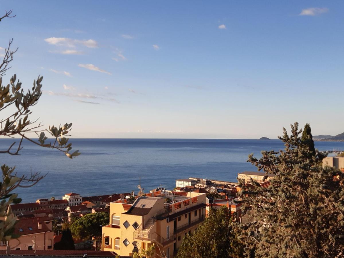 Bressa De Ma Affittacamere, Room & Breakfast Pietra Ligure Eksteriør billede