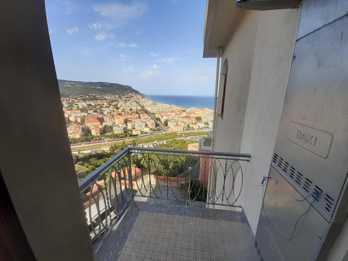 Bressa De Ma Affittacamere, Room & Breakfast Pietra Ligure Eksteriør billede